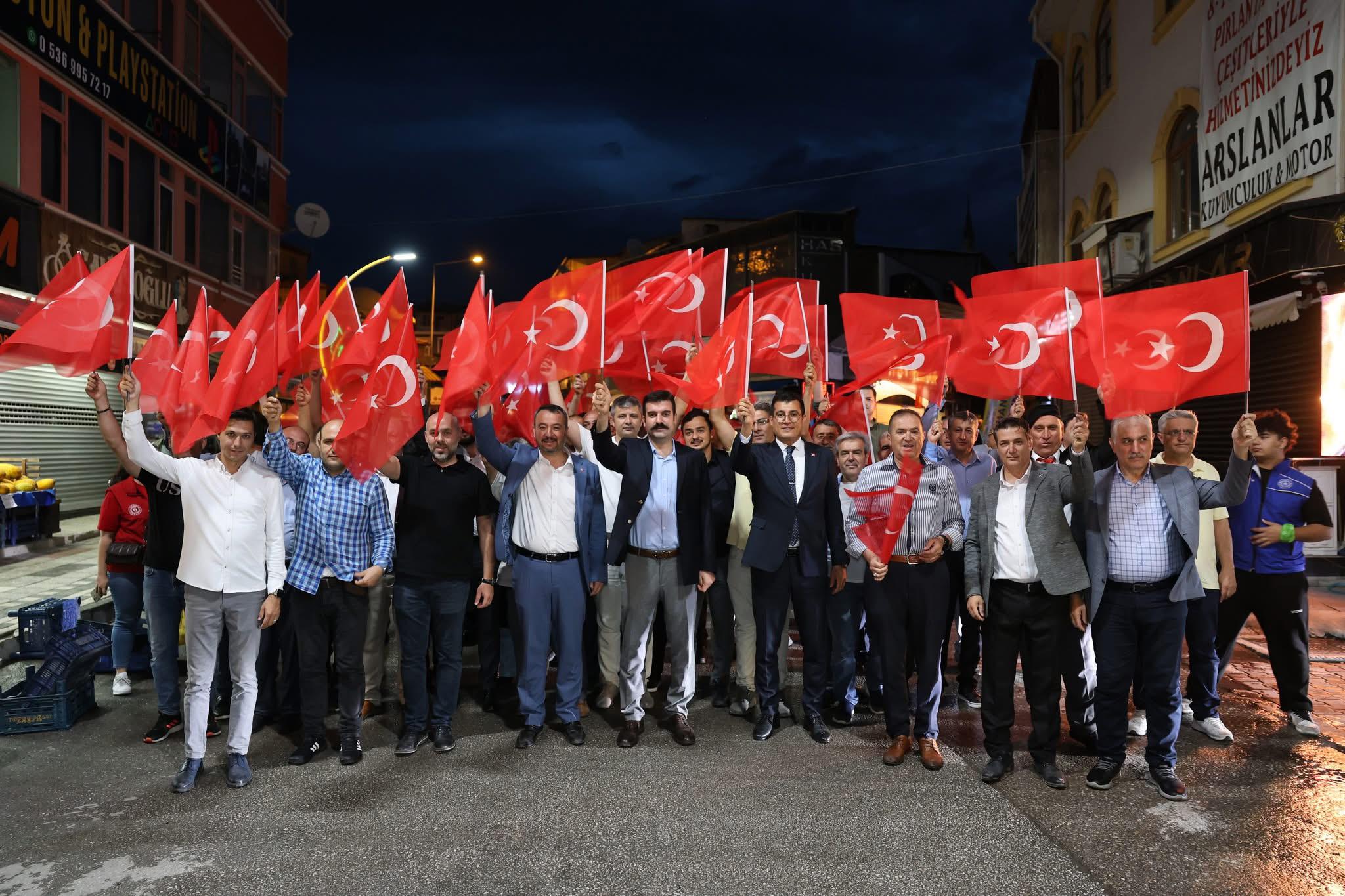 15 Temmuz Demokrasi ve Millî Birlik Günü’nde Sandıklı Tek Yürek Oldu